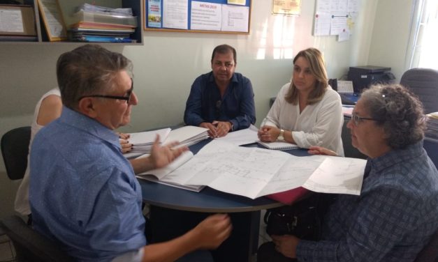 Diretores, Fiscal da Obra e Responsáveis técnicos se reúnem para tratar da Obra da sede do Ipresg